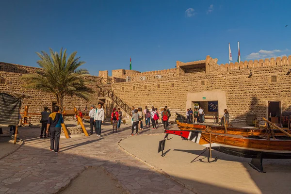 Dubai Förenade Arabemiraten Januari 2018 Människor Besöker Dubai Museum Fahidi — Stockfoto