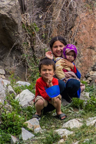 Haft Kul Tajikistan Května 2018 Děti Vesnici Padrud Marguzoru Haft — Stock fotografie