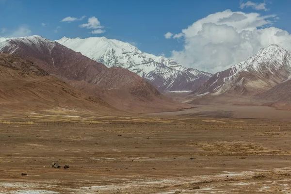 Китайская Пограничная Ограда Горно Бадахшанской Автономной Области — стоковое фото