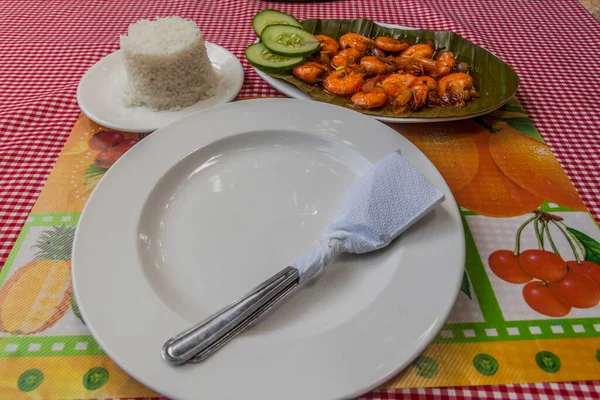 Filipinler Yemek Sebze Soslu Karides Pirinç — Stok fotoğraf