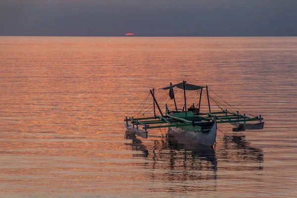 Coucher Soleil Sur Bateau Bangka Double Balancier Sur Île Siquijor — Photo