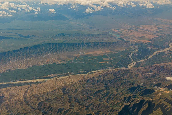 Widok Lotu Ptaka Rzekę Tekes Autonomicznym Regionie Ujgurów Xinjiang Chiny — Zdjęcie stockowe
