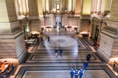 BRÜKSEL, BELGIUM - 17 Aralık 2018: Palais de Justice 'in İçişleri (Brüksel Hukuk Mahkemeleri), Belçika