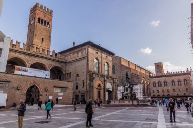 BOLOGNA, İtalya - 22 Ekim 2018: Piazza del Nettuno (Neptün Meydanı) Bologna, İtalya