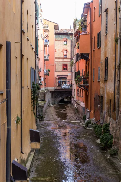 Wasserkanal Bologna Italien — Stockfoto