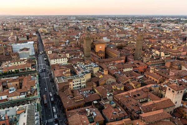 意大利博洛尼亚的日落鸟瞰 — 图库照片