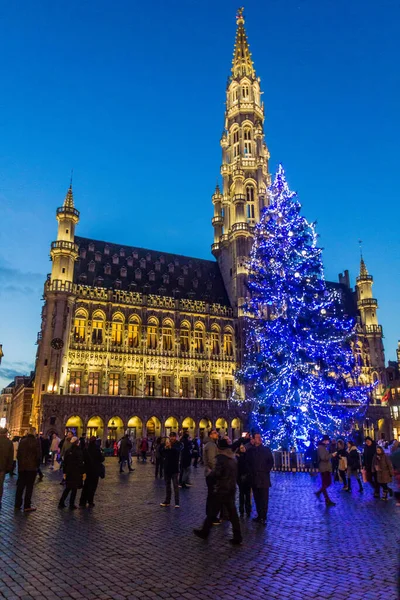 Brussels Belgia Grudzień 2018 Choinka Ratusz Przy Wielkim Placu Grote — Zdjęcie stockowe