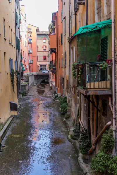 Wasserkanal Bologna Italien — Stockfoto