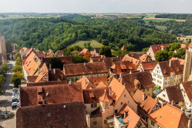 Almanya 'nın Bavyera eyaletinde Rothenburg ob der Tauber kentinin havadan görünüşü