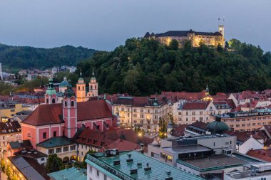 Slovenya, Ljubljana 'nın akşam manzarası