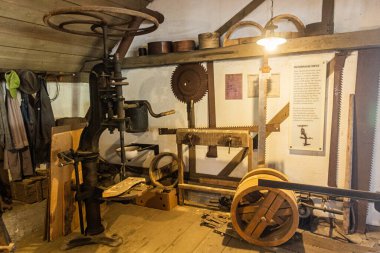 SCHILTACH, Almanya - 1 Eylül 2019: Schuttesage kereste fabrikası müzesi, Baden-Wurttemberg Eyaleti, Almanya