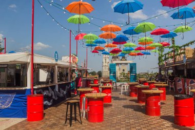 ZAGREB, CROATIA - 13 Haziran 2019: Hırvatistan 'ın Zagreb kentindeki Plato Gradec' te Bar