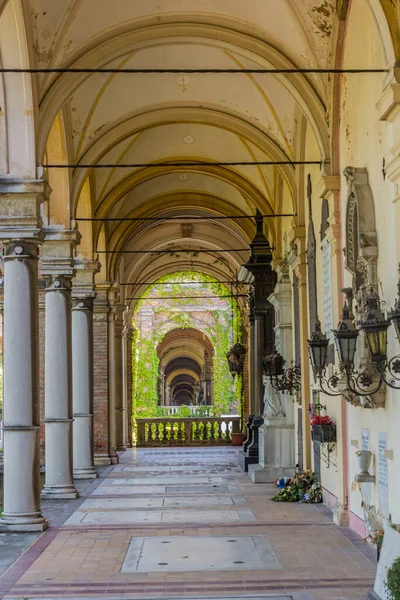 Arcade Mirogoj Begraafplaats Zagreb Kroatië — Stockfoto