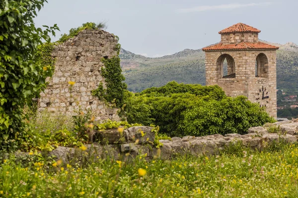 Klokkentoren Bij Een Oude Nederzetting Stari Bar Montenegro — Stockfoto