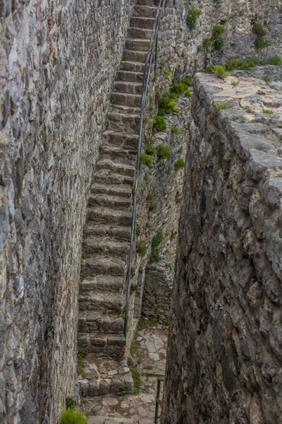 Escaleras Pared Fortaleza Antiguo Asentamiento Stari Bar Montenegro — Foto de Stock