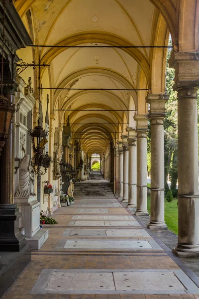 Zagreb Croatia June 2019 Arcade Mirogoj Cemetery Zagreb Croatia — Stock Photo, Image