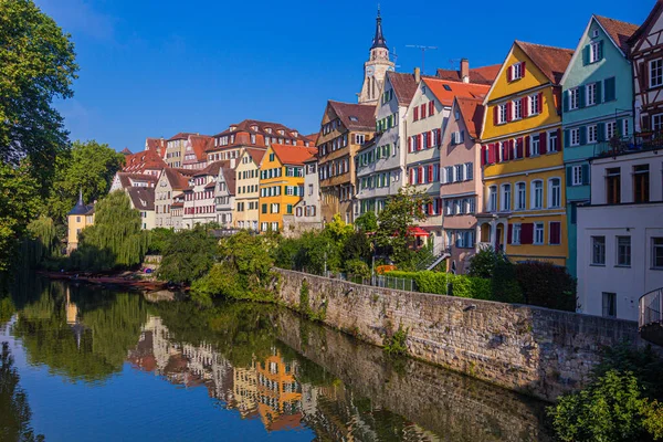 Tubingen Almanya Daki Neckar Nehrine Yansıyan Evler — Stok fotoğraf