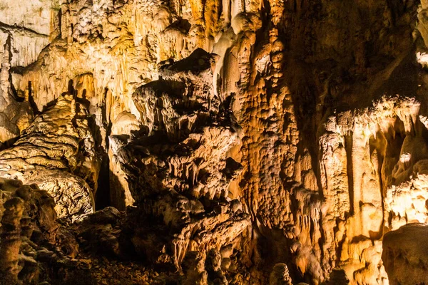 斯洛文尼亚Postojna山洞的岩层 — 图库照片