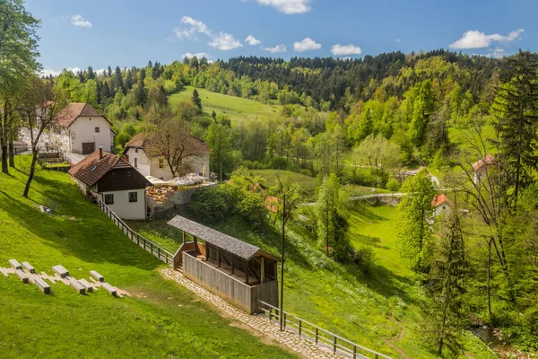 Výhled Krajiny Hradu Predjama Slovinsko — Stock fotografie