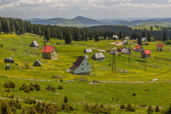 Vista Aérea Aldeia Bosaca Nas Montanhas Durmitor Montenegro — Fotografia de Stock