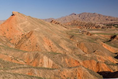 Zhangye Danxia 'daki renkli dağlar Ulusal Geopark, Gansu Eyaleti, Çin