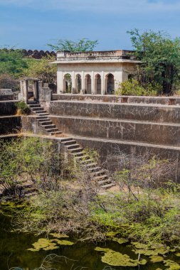 Hindistan, Rajasthan Eyaleti Bundi 'deki Taragarh Kalesi' ne iyi adımlar at.