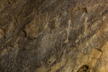 Gobustan Petroglyph rezervindeki antik kaya oymaları, Azerbaycan