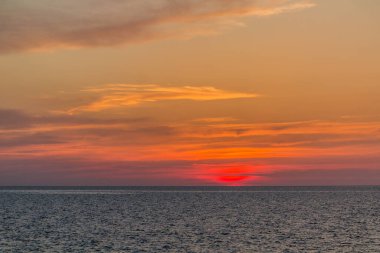 Günbatımında Hazar Denizi