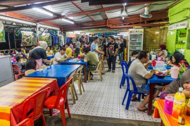 BANDAR SERI BEGAWAN, BRUNEI - 26 Şubat 2018: Bandar Seri Begawan 'daki yerel restoran, Brunei' nin başkenti