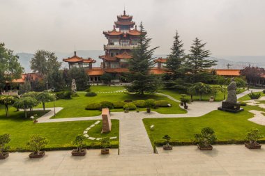 Beyaz Pagoda Dağı 'ndaki Steles Ormanı Lanzhou, Gansu Eyaleti, Çin