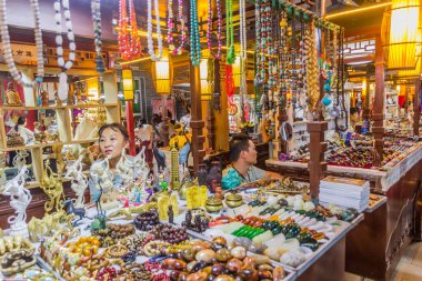 DUNHUANG, ÇİN - 19 AĞUSTOS 2018: Dunhuang, Gansu Eyaleti, Çin