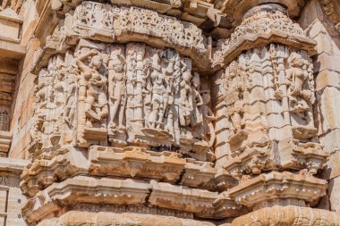 Chittorgarh, Rajasthan Eyaleti, Hindistan 'daki Chittor Kalesi' ndeki Samadhisvar (Samidheshwar) Tapınağı detayları