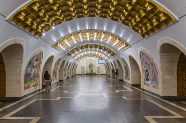 BAKU, AZERBAIJAN - 18 Haziran 2018: Bakü, Azerbaycan Metro İstasyonu