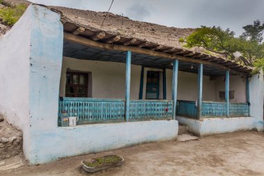 Tacikistan, Wakhan vadisinde Langar köyünde bir ev.