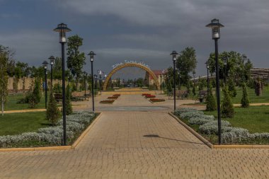 Taraz, Kazakistan 'daki arkeoloji merkezine park et.