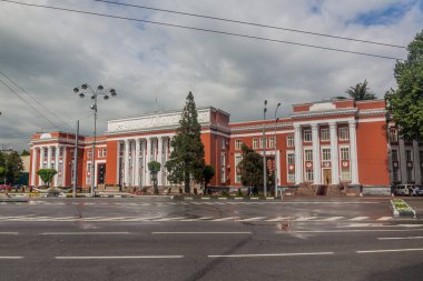 DUSHANBE, TAJIKISTAN - 16 Mayıs 2018: Tacikistan Cumhuriyeti Parlamentosu, Dushanbe, Tacikistan 'ın başkenti