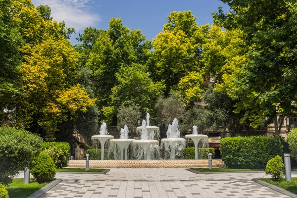 Witte Fontein Bakoe Azerbeidzjan — Stockfoto