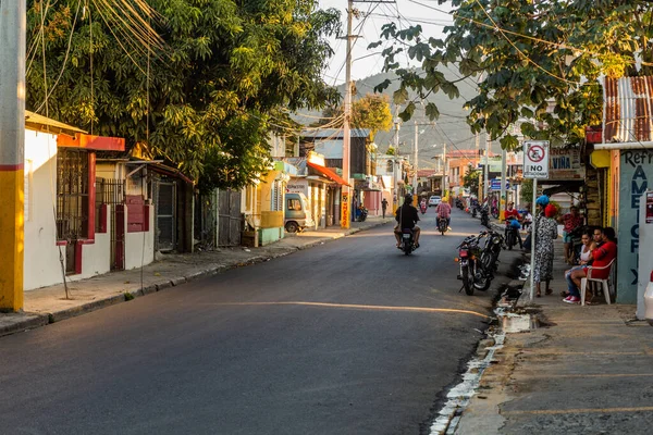 Jarabacoa República Dominicana Diciembre 2018 Tráfico Urbano Jarabacoa República Dominicana — Foto de Stock