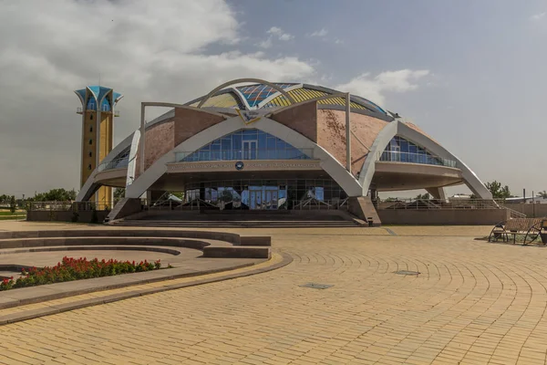 TARAZ, KAZAKHSTAN - 30 Mayıs 2018: Taraz, Kazakistan 'da Dostluk Evi