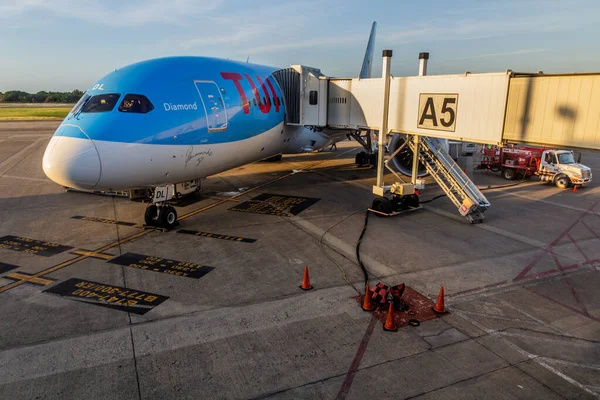 Puerto Plata República Dominicana Dezembro 2018 Avião Tui Airways Aeroporto — Fotografia de Stock