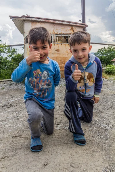 Sheki Azerbaijan Junio 2018 Niños Locales Sheki Azerbaiyán — Foto de Stock