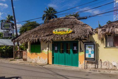 CABARETE, DOMINICAN REPUBLIC - 14 ARALIK 2018: Cabarete, Dominik Cumhuriyeti 'nde Eatery RaRo