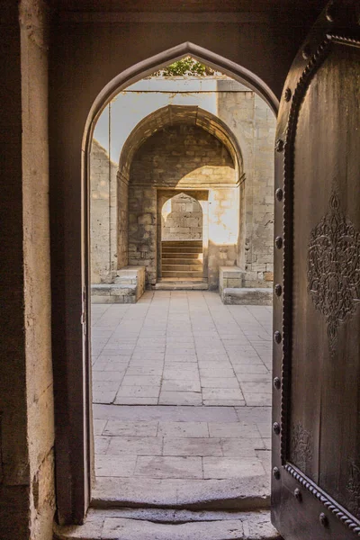 Puerta Palacio Los Shirvanshahs Bakú Azerbaiyán — Foto de Stock