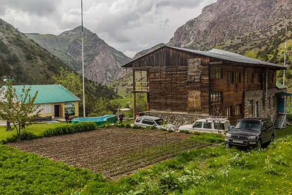 Artuch Tajikistão Maio 2018 Cabana Artuch Alplager Nas Montanhas Fann — Fotografia de Stock