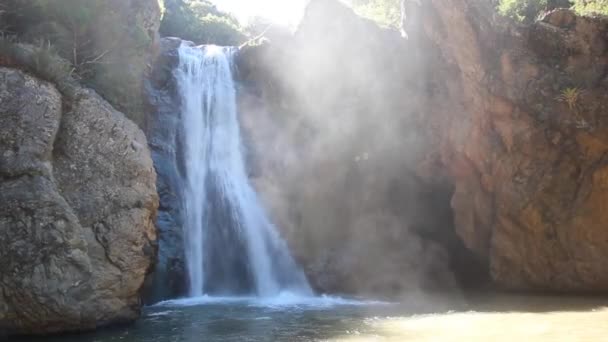 Cachoeira Salto de Baiguate perto da cidade de Jarabacoa — Vídeo de Stock