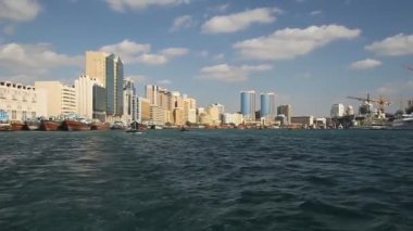 Dubai Creek 'ten Deira' nın silueti