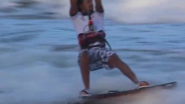 CABARETE, DOMINICAN REPUBLIC - 13 Aralık 2018: Cabarete plajı yakınlarındaki uçurtmacı, Dominik Cumhuriyeti