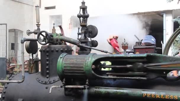 ZAMBERK, CZECHIA - SEPTEMBER 2018: Detail of a old steam engine — 비디오