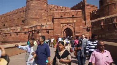 AGRA, Hindistan - 20 Şubat 2017: Agra Kalesi Amar Singh Kapısı, Uttar Pradesh Eyaleti, Hindistan