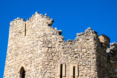 Romantik yapay kale Januv hrad berbat ettin.